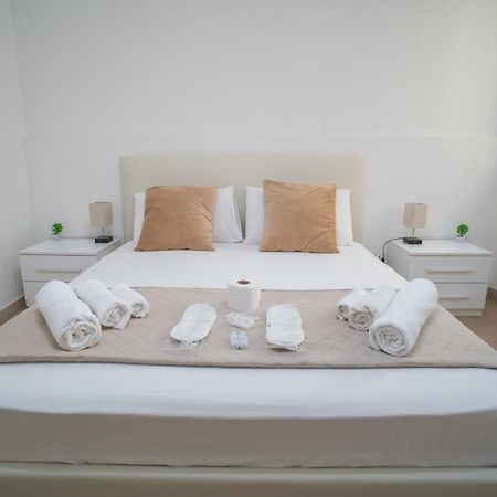 Whitehouse Bed & Breakfast Lecce Ngoại thất bức ảnh