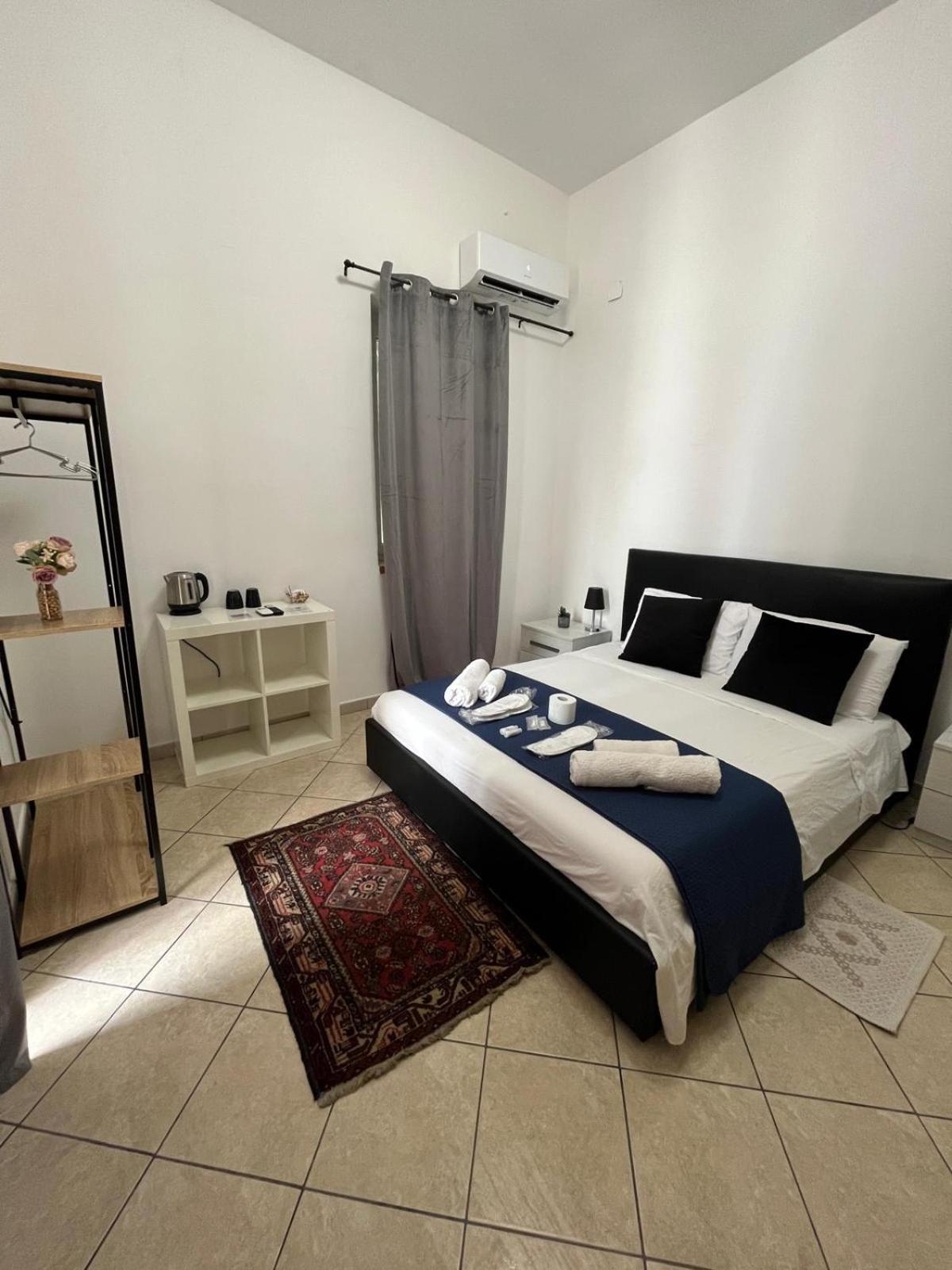 Whitehouse Bed & Breakfast Lecce Ngoại thất bức ảnh