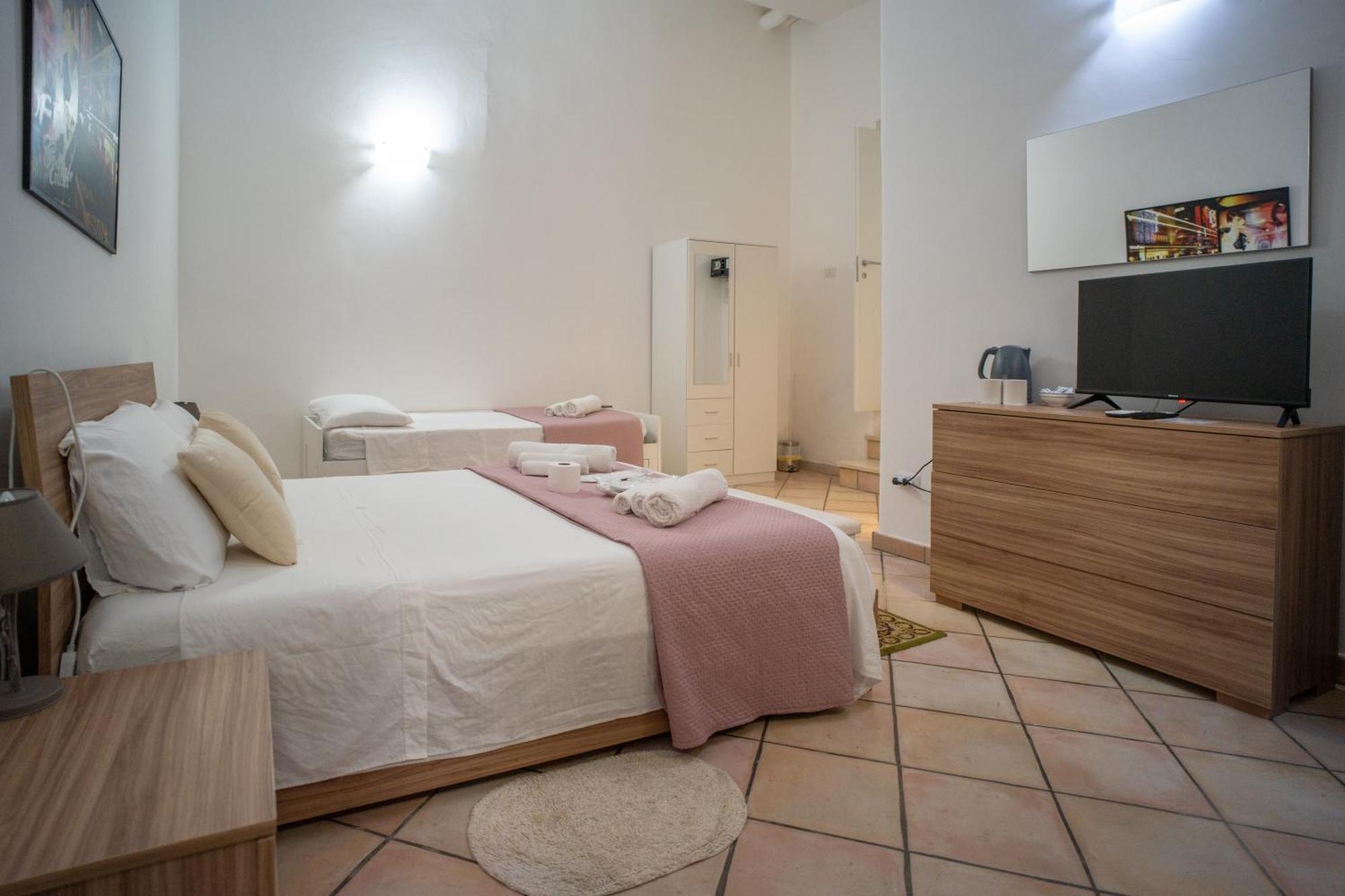 Whitehouse Bed & Breakfast Lecce Ngoại thất bức ảnh