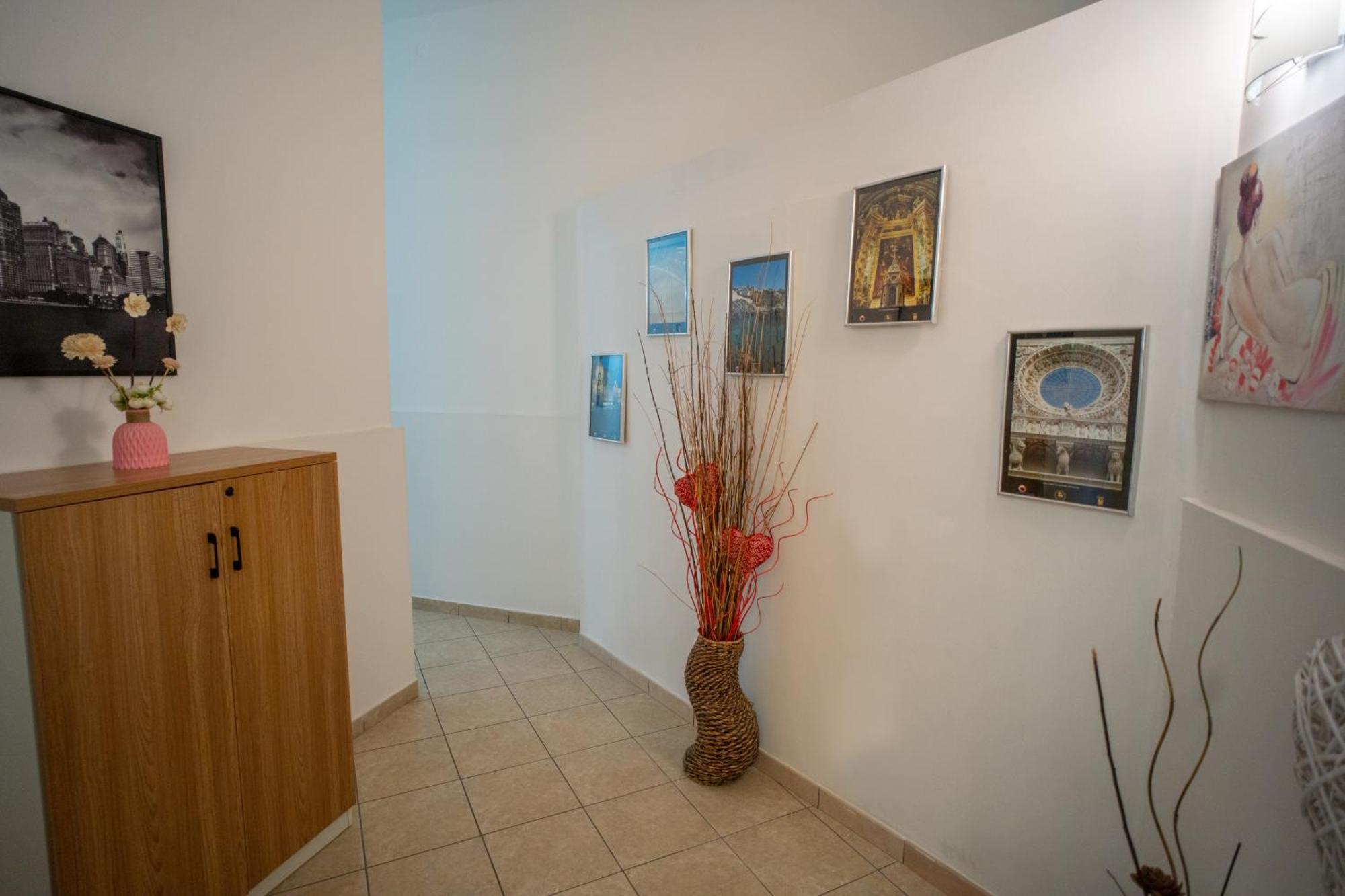 Whitehouse Bed & Breakfast Lecce Ngoại thất bức ảnh