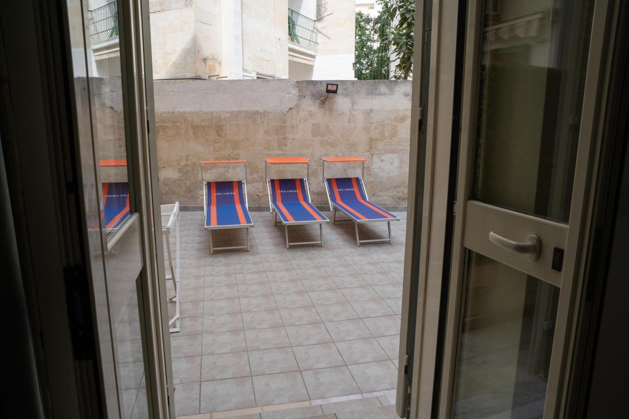 Whitehouse Bed & Breakfast Lecce Ngoại thất bức ảnh